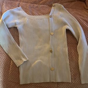 CUTE! Top! Soft cream NWOT